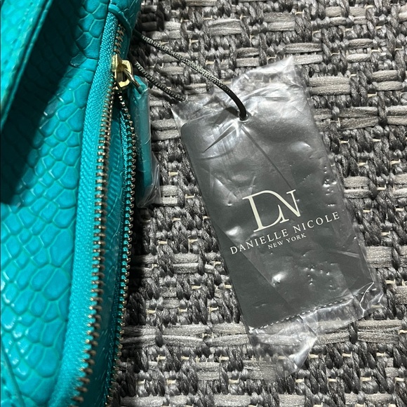 Danielle Nicole | Teal Peyton Shoulder Bag - Picture 4 of 16